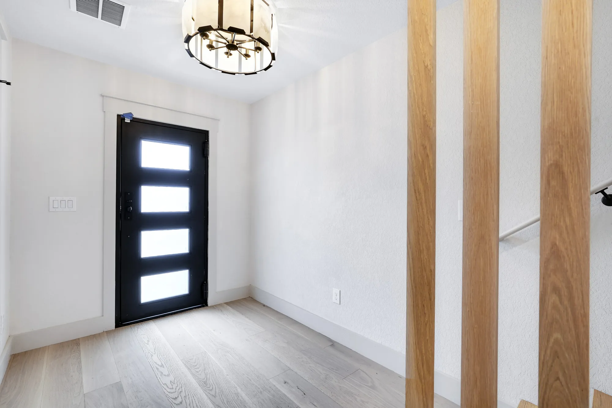 Front entry with aluminum windows